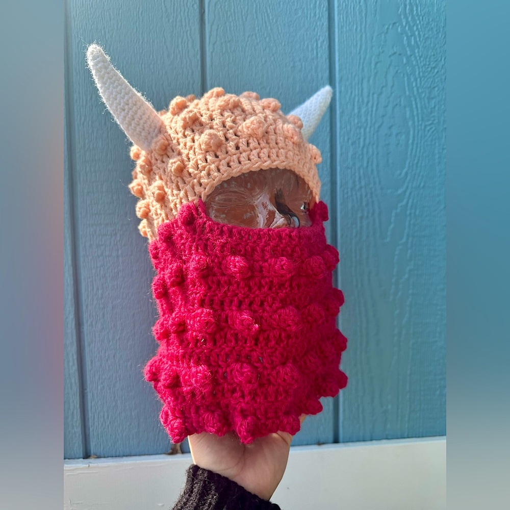 New bull design ski mask